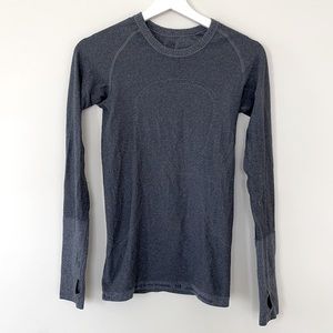 Lululemon running shirt